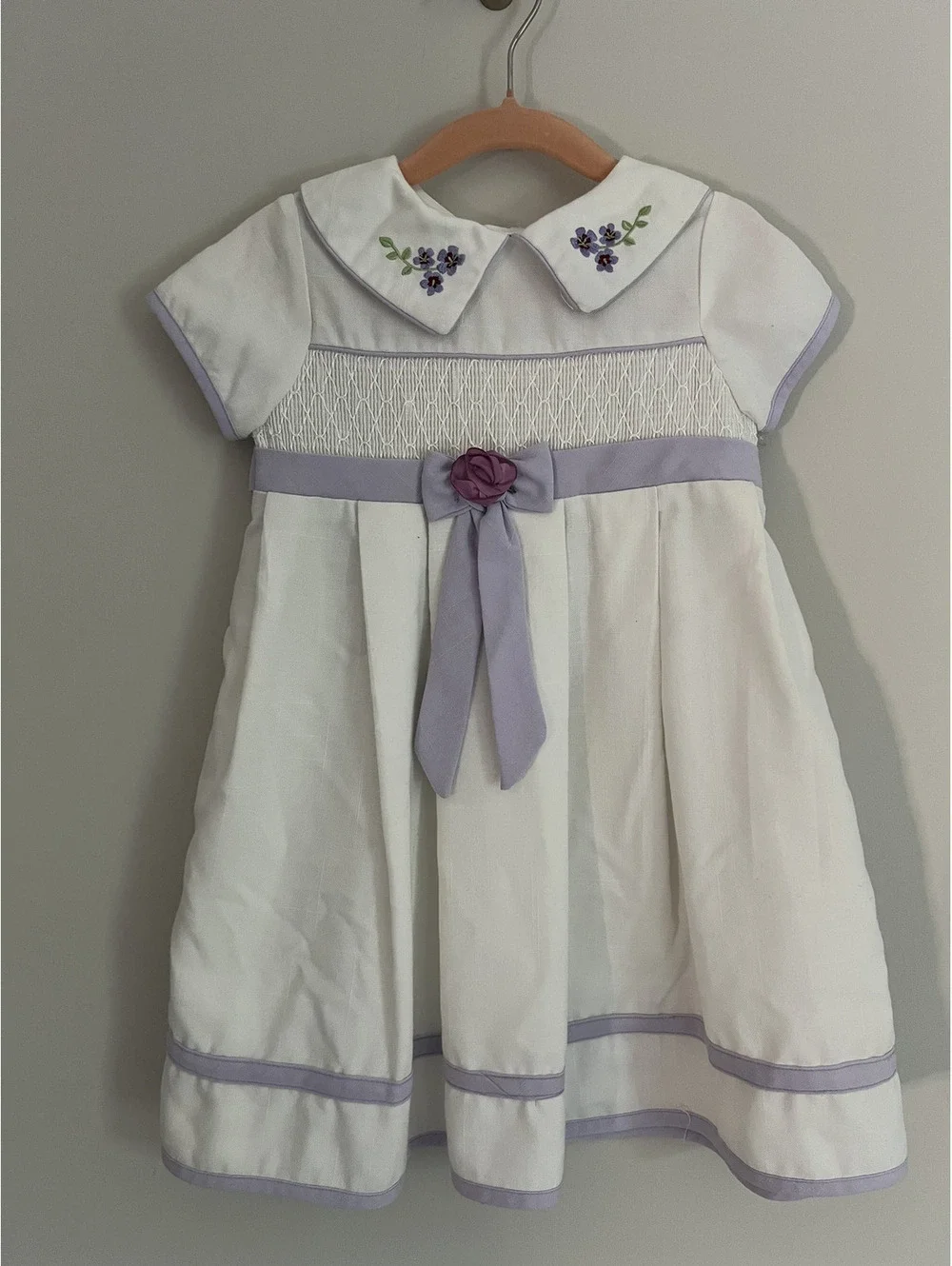 Vintage Cream/Lilac Floral Embroidery Bow Detail Dress
